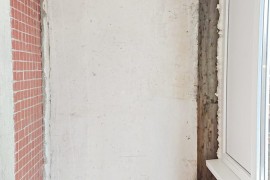 Бетонная стена на лоджии