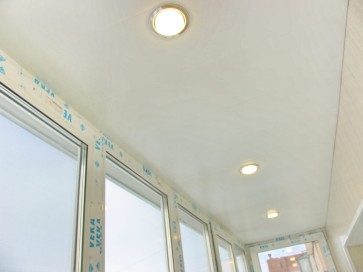 Встроенные в потолок светильники GX53