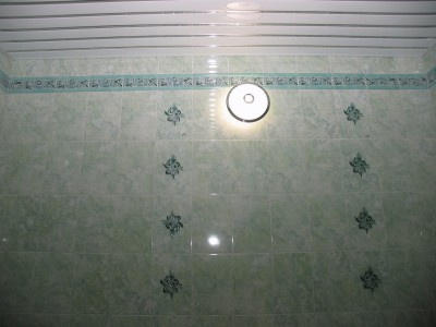 Установка светильника в ванной